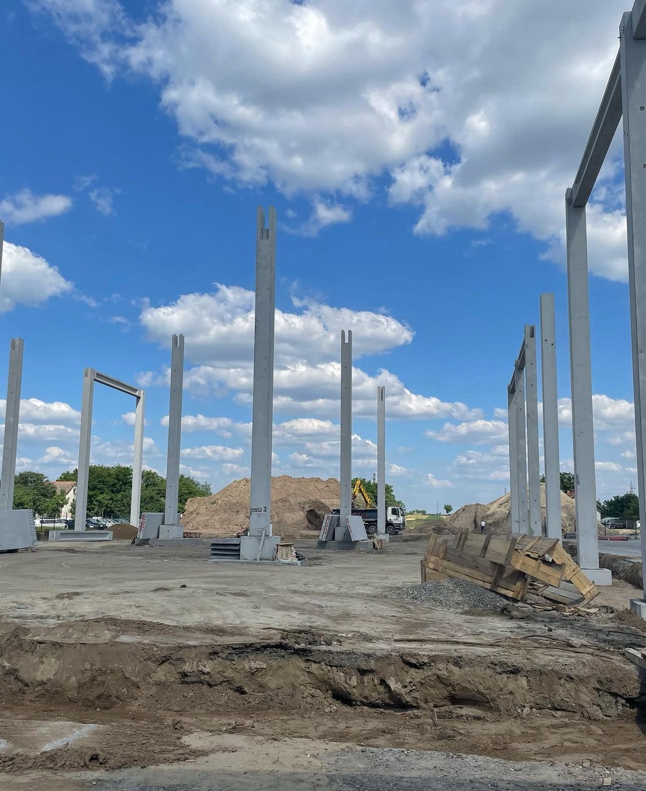 WhatsApp Image 2025-09-11 at 07.54.50_d7d3276c.jpg